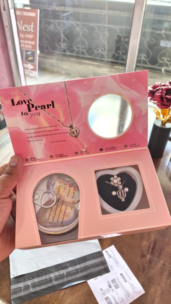 Love Pearl (Sea Shell Pendent Set)